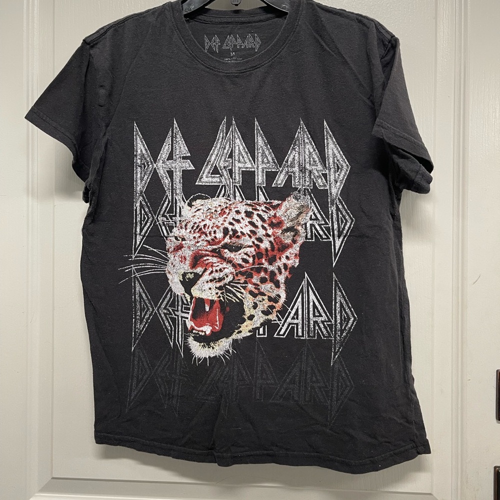 Def Leppard T-Shirt- Size M